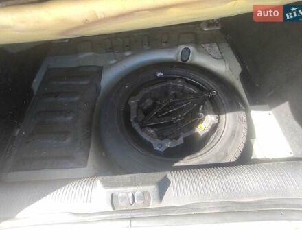 Бежевий Пежо 407, об'ємом двигуна 2 л та пробігом 237 тис. км за 4100 $, фото 19 на Automoto.ua