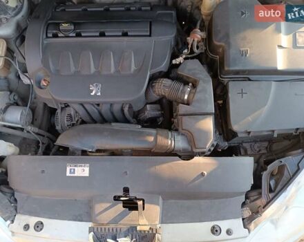 Бежевый Пежо 407, объемом двигателя 1.75 л и пробегом 318 тыс. км за 3700 $, фото 22 на Automoto.ua