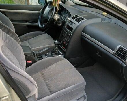 Бежевий Пежо 407, об'ємом двигуна 2 л та пробігом 301 тис. км за 4100 $, фото 5 на Automoto.ua