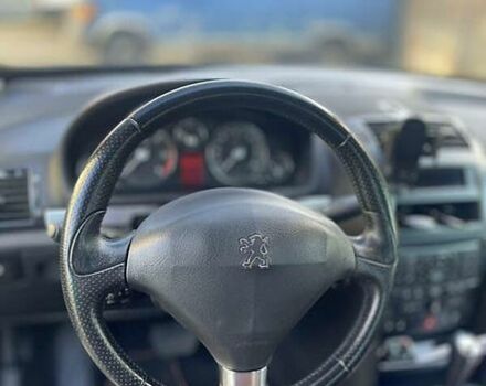 Черный Пежо 407, объемом двигателя 2.7 л и пробегом 175 тыс. км за 7000 $, фото 9 на Automoto.ua