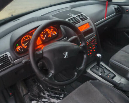 Чорний Пежо 407, об'ємом двигуна 2 л та пробігом 250 тис. км за 3500 $, фото 2 на Automoto.ua