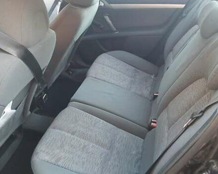 Чорний Пежо 407, об'ємом двигуна 2 л та пробігом 309 тис. км за 5000 $, фото 6 на Automoto.ua