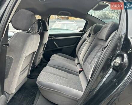 Черный Пежо 407, объемом двигателя 2 л и пробегом 225 тыс. км за 4190 $, фото 9 на Automoto.ua