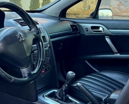 Черный Пежо 407, объемом двигателя 2 л и пробегом 260 тыс. км за 3800 $, фото 1 на Automoto.ua