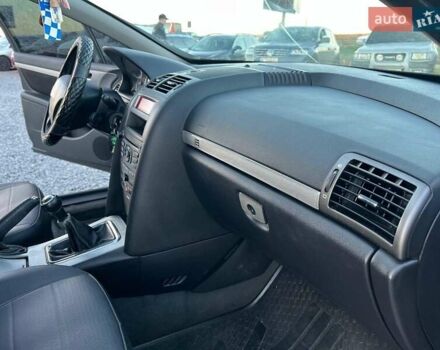 Чорний Пежо 407, об'ємом двигуна 1.8 л та пробігом 280 тис. км за 4290 $, фото 36 на Automoto.ua