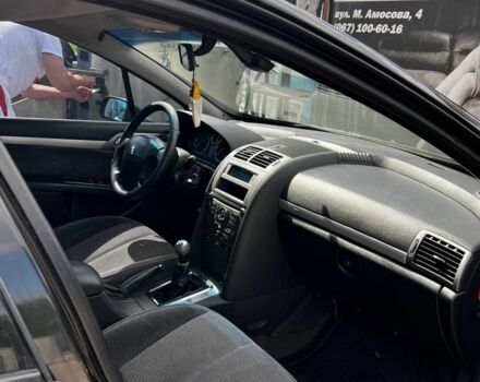 Черный Пежо 407, объемом двигателя 2 л и пробегом 400 тыс. км за 3200 $, фото 2 на Automoto.ua