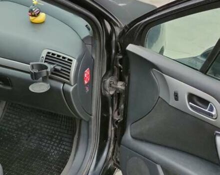 Черный Пежо 407, объемом двигателя 1.75 л и пробегом 363 тыс. км за 3300 $, фото 20 на Automoto.ua