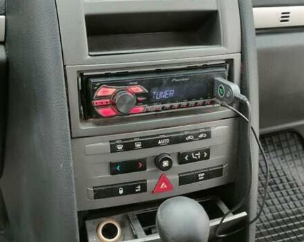 Черный Пежо 407, объемом двигателя 1.75 л и пробегом 363 тыс. км за 3300 $, фото 16 на Automoto.ua