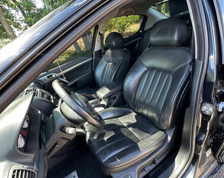 Чорний Пежо 407, об'ємом двигуна 2 л та пробігом 250 тис. км за 6000 $, фото 11 на Automoto.ua