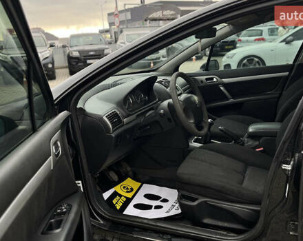 Черный Пежо 407, объемом двигателя 1.75 л и пробегом 238 тыс. км за 3700 $, фото 15 на Automoto.ua