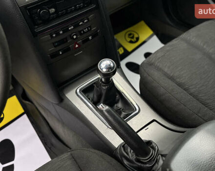 Черный Пежо 407, объемом двигателя 1.75 л и пробегом 238 тыс. км за 3700 $, фото 12 на Automoto.ua