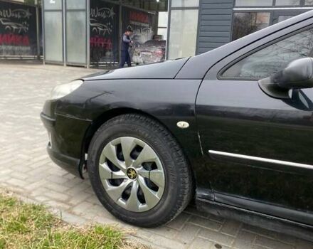 Черный Пежо 407, объемом двигателя 2 л и пробегом 390 тыс. км за 4000 $, фото 7 на Automoto.ua