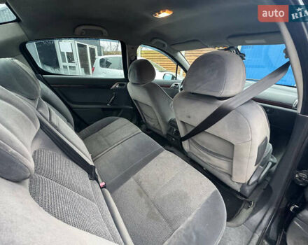 Черный Пежо 407, объемом двигателя 1.56 л и пробегом 200 тыс. км за 2900 $, фото 8 на Automoto.ua