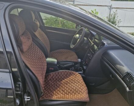 Черный Пежо 407, объемом двигателя 2 л и пробегом 290 тыс. км за 5300 $, фото 6 на Automoto.ua