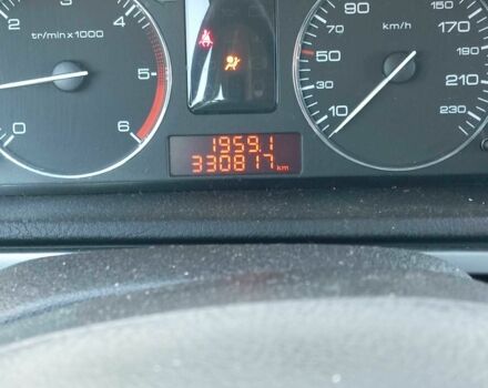 Чорний Пежо 407, об'ємом двигуна 2 л та пробігом 340 тис. км за 3904 $, фото 4 на Automoto.ua