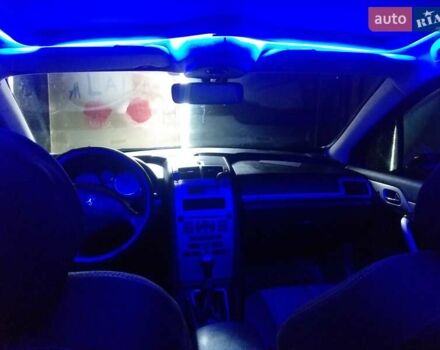 Чорний Пежо 407, об'ємом двигуна 1.8 л та пробігом 240 тис. км за 4700 $, фото 16 на Automoto.ua