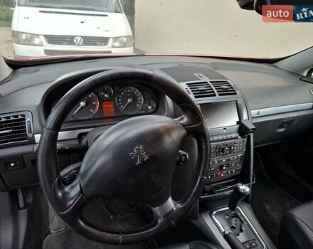 Красный Пежо 407, объемом двигателя 2.7 л и пробегом 270 тыс. км за 5800 $, фото 3 на Automoto.ua