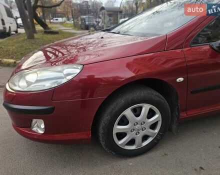 Красный Пежо 407, объемом двигателя 1.75 л и пробегом 305 тыс. км за 3450 $, фото 17 на Automoto.ua