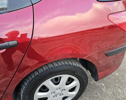 Красный Пежо 407, объемом двигателя 1.75 л и пробегом 303 тыс. км за 4500 $, фото 9 на Automoto.ua