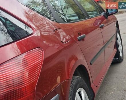 Красный Пежо 407, объемом двигателя 1.75 л и пробегом 305 тыс. км за 3450 $, фото 11 на Automoto.ua