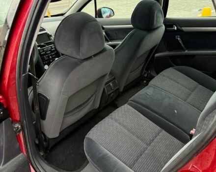 Червоний Пежо 407, об'ємом двигуна 2 л та пробігом 250 тис. км за 2899 $, фото 9 на Automoto.ua