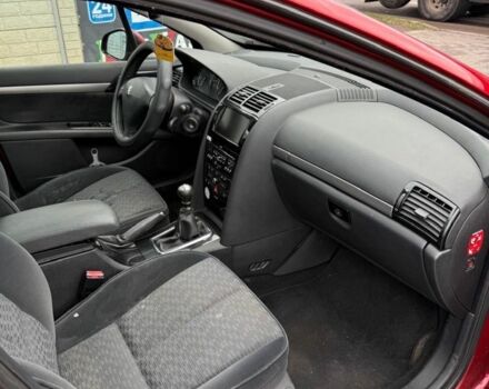 Червоний Пежо 407, об'ємом двигуна 2 л та пробігом 250 тис. км за 2899 $, фото 8 на Automoto.ua