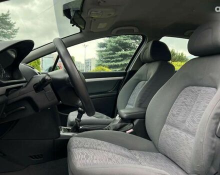 Пежо 407, объемом двигателя 1.8 л и пробегом 300 тыс. км за 4700 $, фото 15 на Automoto.ua