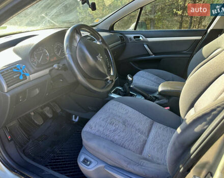 Сірий Пежо 407, об'ємом двигуна 1.75 л та пробігом 300 тис. км за 3750 $, фото 11 на Automoto.ua