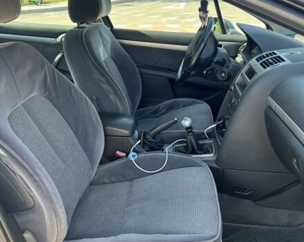 Серый Пежо 407, объемом двигателя 2 л и пробегом 298 тыс. км за 3200 $, фото 6 на Automoto.ua