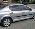 Серый Пежо 407, объемом двигателя 1.7 л и пробегом 266 тыс. км за 5000 $, фото 4 на Automoto.ua