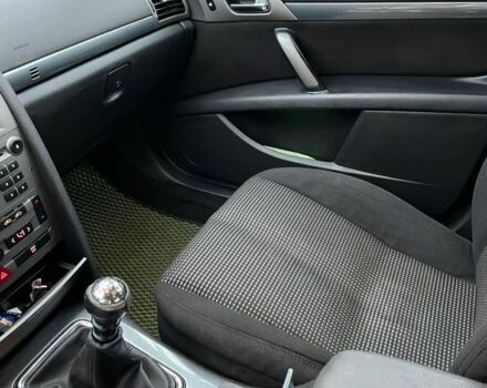 Сірий Пежо 407, об'ємом двигуна 2 л та пробігом 380 тис. км за 1750 $, фото 4 на Automoto.ua