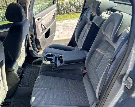 Серый Пежо 407, объемом двигателя 2 л и пробегом 298 тыс. км за 3200 $, фото 13 на Automoto.ua