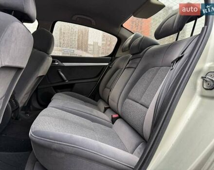 Серый Пежо 407, объемом двигателя 2 л и пробегом 148 тыс. км за 4790 $, фото 9 на Automoto.ua