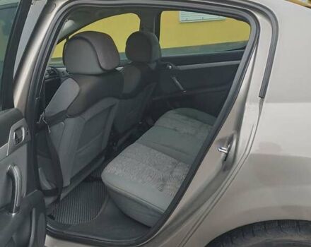 Серый Пежо 407, объемом двигателя 1.8 л и пробегом 193 тыс. км за 2999 $, фото 13 на Automoto.ua