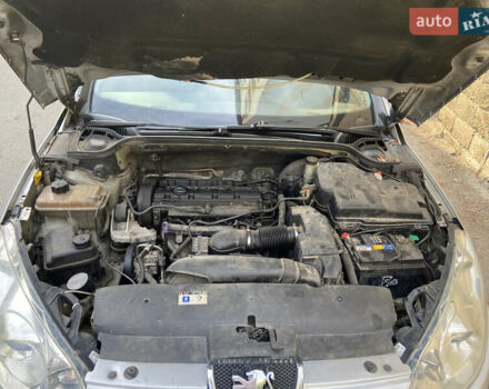 Серый Пежо 407, объемом двигателя 1.8 л и пробегом 233 тыс. км за 3600 $, фото 11 на Automoto.ua