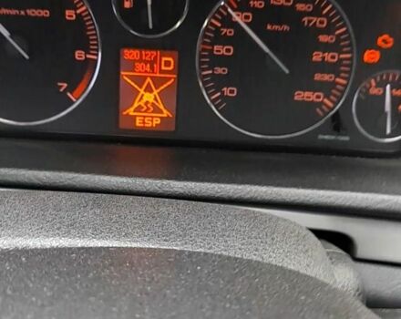 Серый Пежо 407, объемом двигателя 2 л и пробегом 320 тыс. км за 3600 $, фото 12 на Automoto.ua