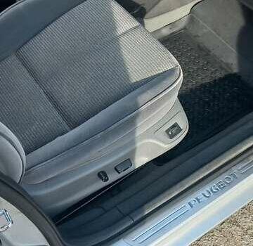 Серый Пежо 407, объемом двигателя 2.23 л и пробегом 321 тыс. км за 4000 $, фото 8 на Automoto.ua