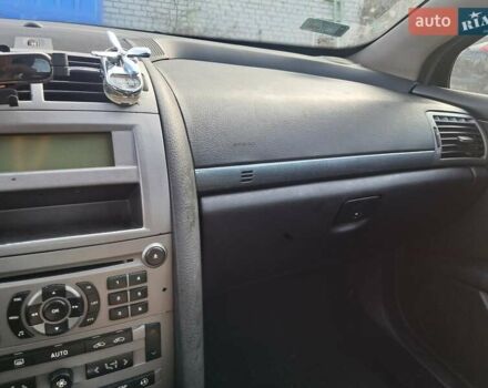 Серый Пежо 407, объемом двигателя 2.01 л и пробегом 370 тыс. км за 5550 $, фото 8 на Automoto.ua