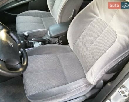 Сірий Пежо 407, об'ємом двигуна 2 л та пробігом 220 тис. км за 3500 $, фото 12 на Automoto.ua