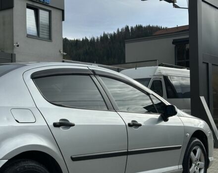 Пежо 407 2005 в Надворной на Automoto.ua Серый Пежо 407, объемом двигателя 1.8 л и пробегом 2 тыс. км за 4800 $, фото 3 на Automoto.ua