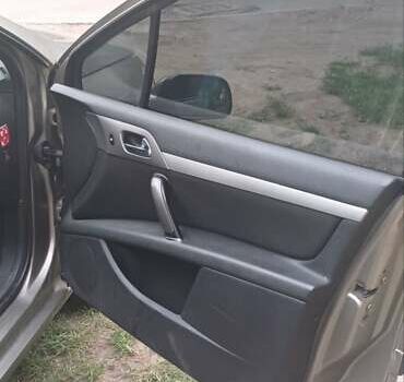 Серый Пежо 407, объемом двигателя 1.8 л и пробегом 220 тыс. км за 3500 $, фото 11 на Automoto.ua