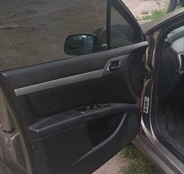 Серый Пежо 407, объемом двигателя 1.8 л и пробегом 220 тыс. км за 3500 $, фото 9 на Automoto.ua