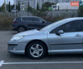 Серый Пежо 407, объемом двигателя 2 л и пробегом 265 тыс. км за 3900 $, фото 3 на Automoto.ua