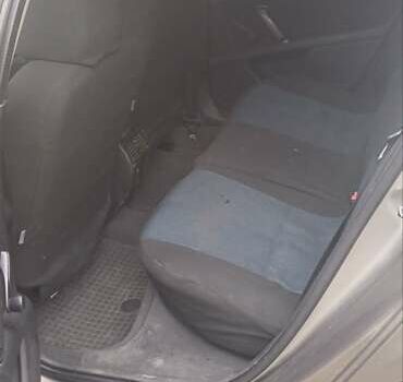 Серый Пежо 407, объемом двигателя 1.8 л и пробегом 220 тыс. км за 3500 $, фото 7 на Automoto.ua