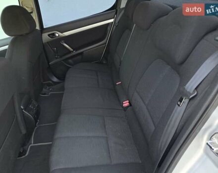 Серый Пежо 407, объемом двигателя 1.8 л и пробегом 111 тыс. км за 4999 $, фото 17 на Automoto.ua