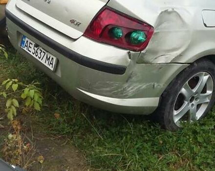 Серый Пежо 407, объемом двигателя 1.75 л и пробегом 200 тыс. км за 700 $, фото 1 на Automoto.ua