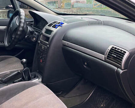 Серый Пежо 407, объемом двигателя 2 л и пробегом 153 тыс. км за 3799 $, фото 3 на Automoto.ua