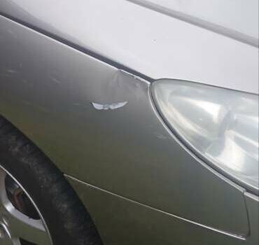 Серый Пежо 407, объемом двигателя 1.8 л и пробегом 220 тыс. км за 3500 $, фото 5 на Automoto.ua