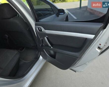 Серый Пежо 407, объемом двигателя 1.8 л и пробегом 111 тыс. км за 4999 $, фото 18 на Automoto.ua