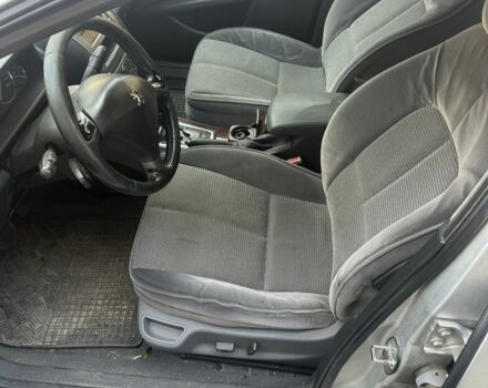 Сірий Пежо 407, об'ємом двигуна 2 л та пробігом 260 тис. км за 4300 $, фото 5 на Automoto.ua